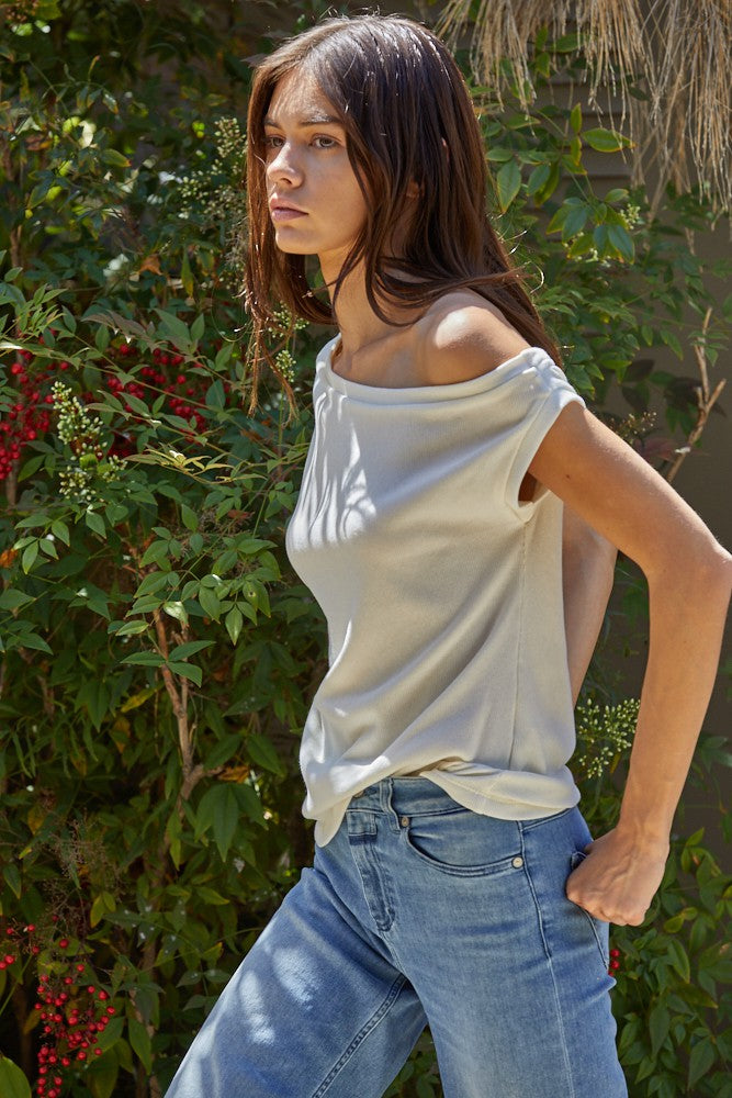 One Shoulder Sleeveless Top