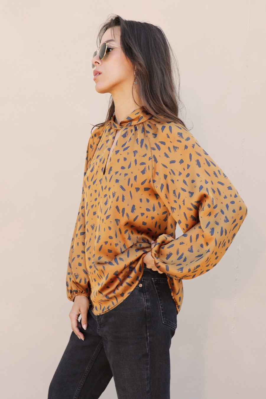 Keyhole Long Sleeve Blouse