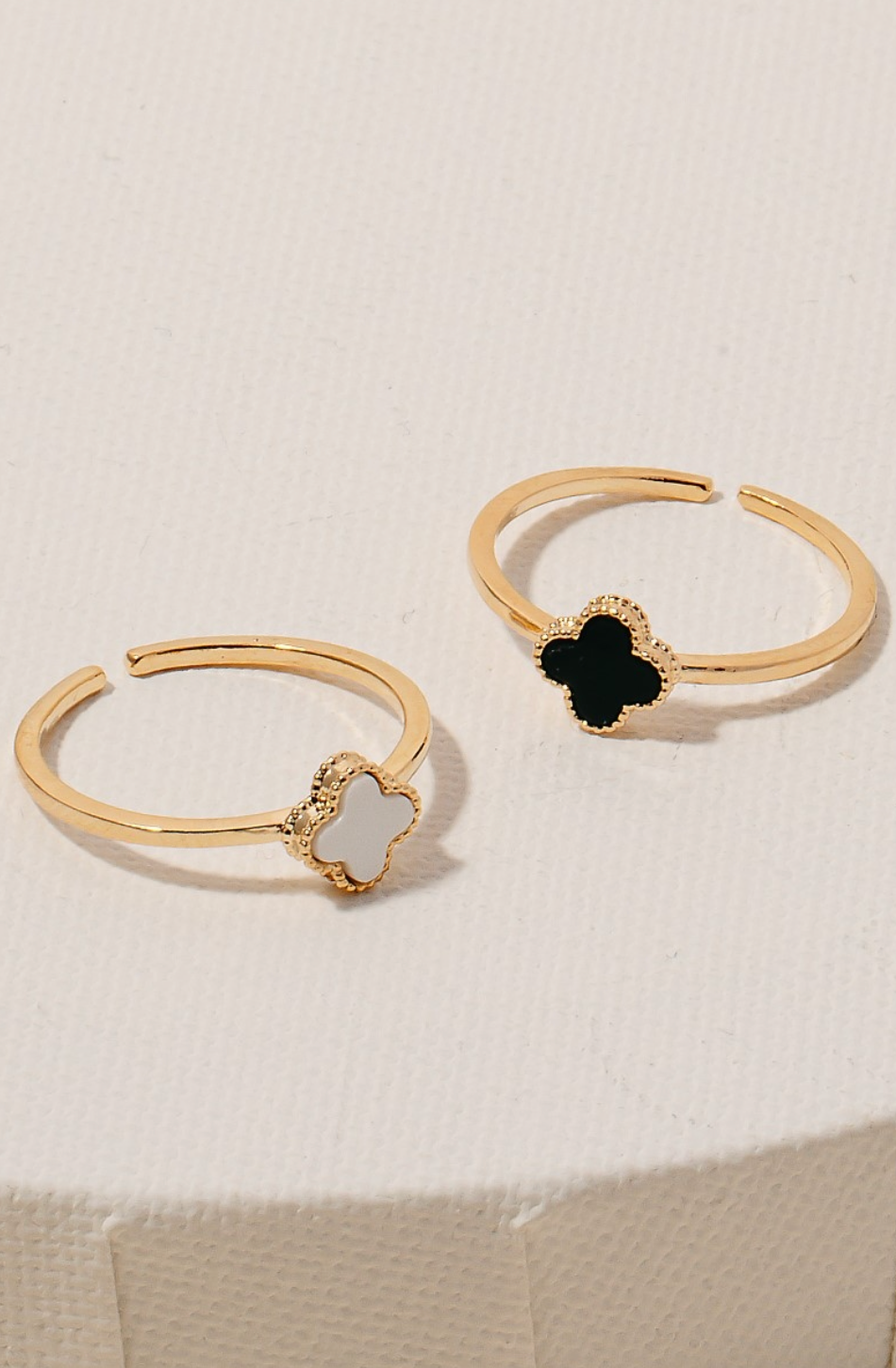 Clover Ring